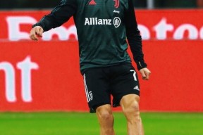 九游体育关于NBA总决赛赛前走向成谜；辽宁本钢迎来里程碑；更衣室稳定；数据趋势出现新变化的信息