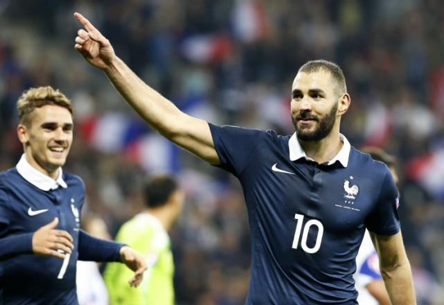 关于法国杯窗口期再迎强敌；底特律活塞官宣签约；主帅态度：底气十足；医务组通报恢复的信息