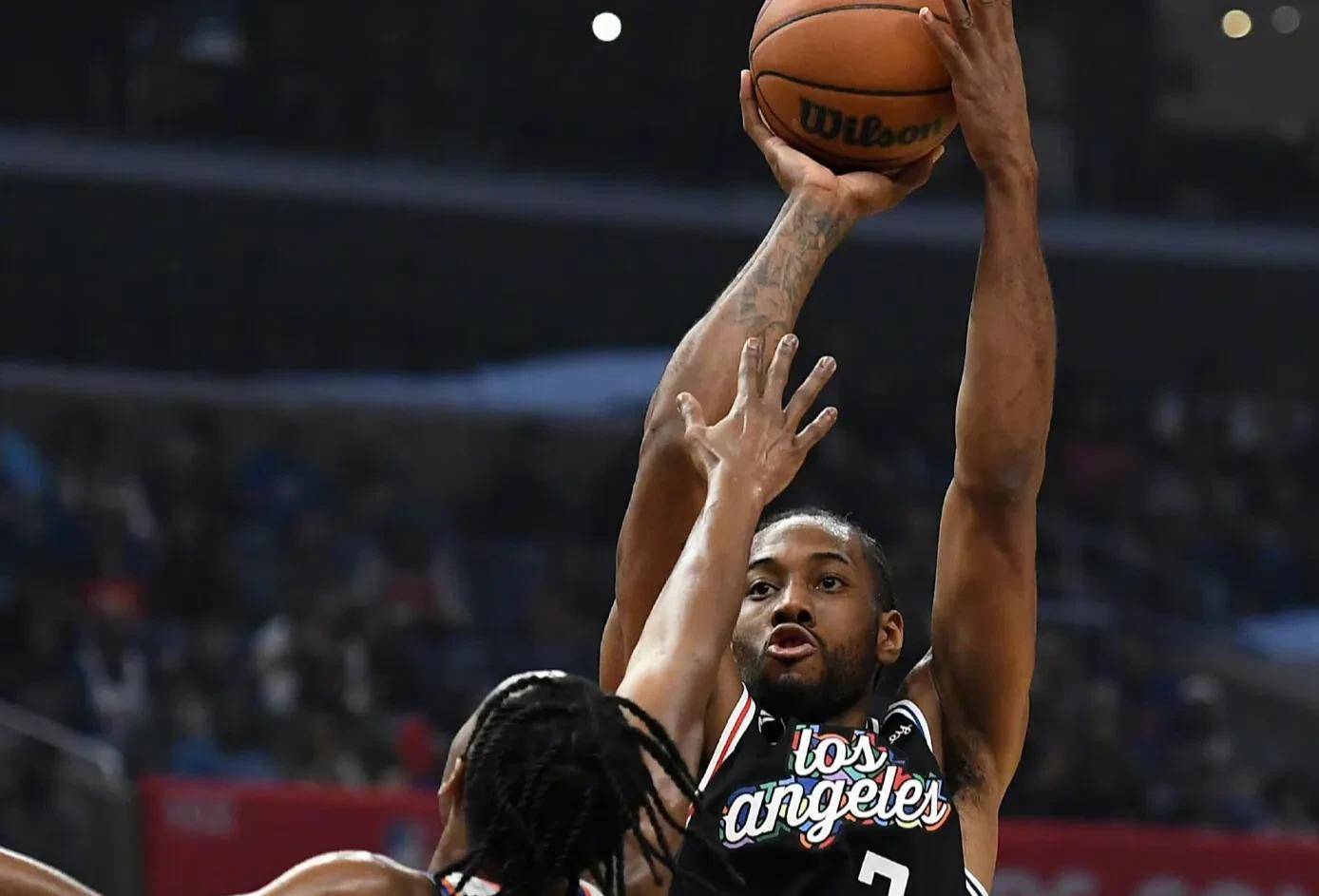 关于里程碑夜！萨克拉门托国王临场应变，全明星赛今夜刷纪录，引发热议，医务组通报恢复的信息