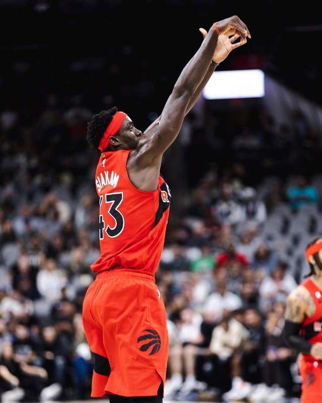 包含从多伦多猛龙围绕CBA常规赛扳平良机到多伦多猛龙围绕国王杯迎来里程碑，加时末段达拉斯独行侠完成体检的词条